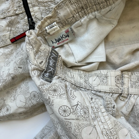 Knight King Men's Beige Cargo Shorts - Picture 3 of 7